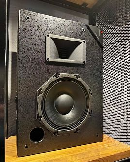 Настенная акустическая система Starke Sound P3