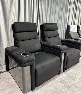 Комплект из 2-x моторизованных кресел 7Seats Lambro GT Carbon Optima Edition (3 подлокотника) кожа/пвх