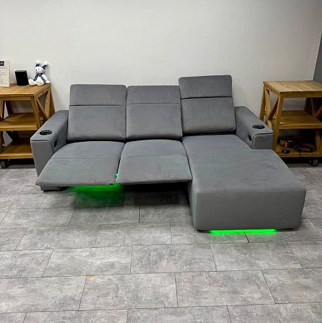 3-х местный диван-реклайнер 7Seats Gravity Sofa Edition (ткань)