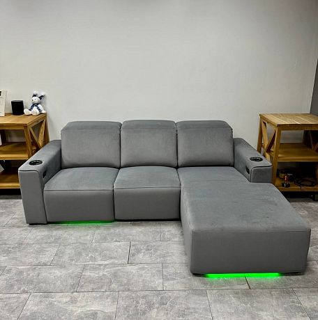 3-х местный диван-реклайнер 7Seats Gravity Sofa Edition (ткань)